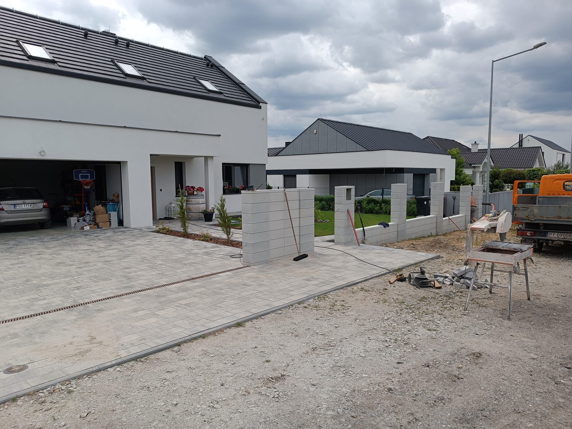 Realizacja SAR-BUD – budowa domu i ogrodzenia